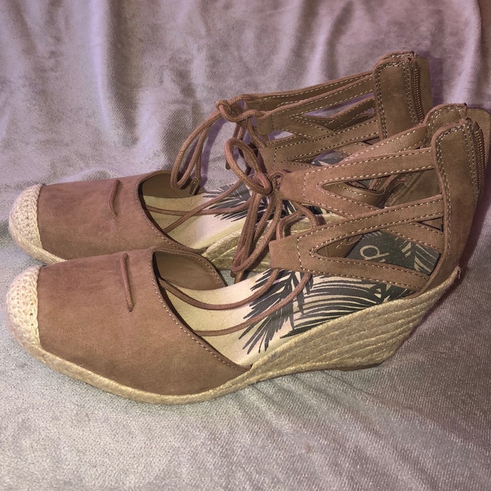 Target taupe colored closed toe wedge